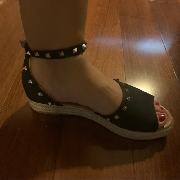 'Audrey' Studded Platform Espadrille Sandals - Picture 7 of 7